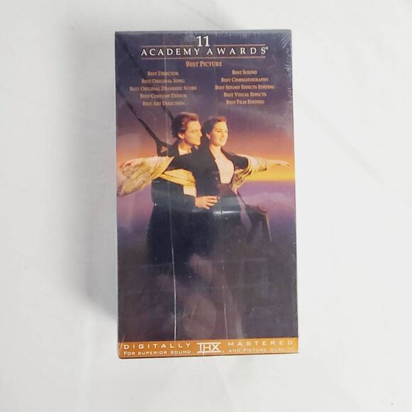 Titanic 1997 VHS 2-Tape Set New Sealed Leonardo DiCaprio - Picture 2 of 3